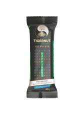 TIGERNUT Proteínová tyčinka s matchou a jahodami