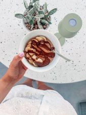 Haferbrei mit Erdbeeren und Kiwi